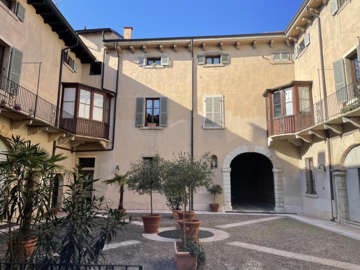 Antiche Colonne Suite Verona Exterior photo